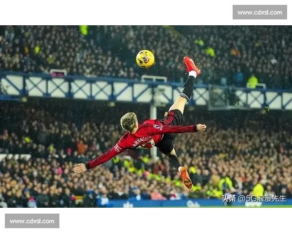 罗马诺确认加纳乔离队!曼联天才铁心留英超复仇新帅 罗马诺确认加纳乔离队!曼联天才铁心留英超复仇新帅