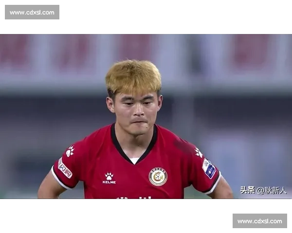 缝八针仍头球破门!黄紫昌带伤血战成铁汉 缝八针仍头球破门!黄紫昌带伤血战成铁汉