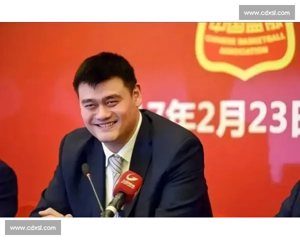 姚明：NBA 半场统治力的中国传奇