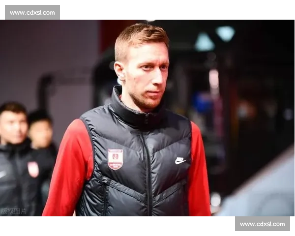 贝里奇报销打乱亚泰计划 奥莫伊留队 + 新援洛泰驰援保级